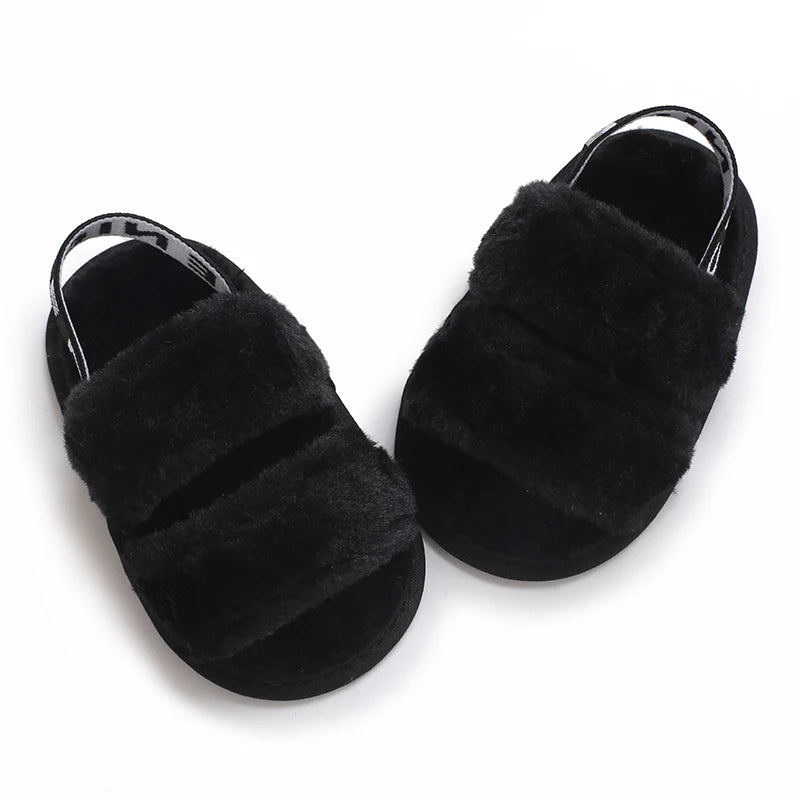 Chinelo Pelúcia Manoela